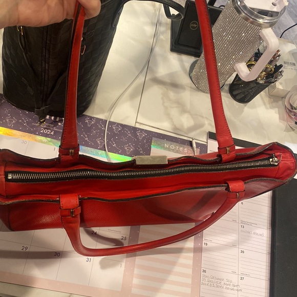 ❤️Bottega Veneta Leather Zip Bag ❤️ - Picture 6 of 11